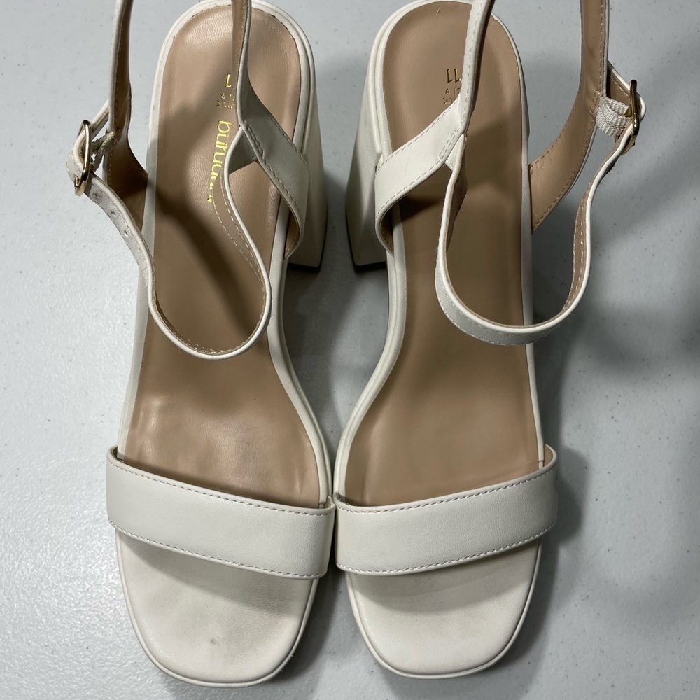 Burudani Chic White Women's Sandals Size 11 SB-80
